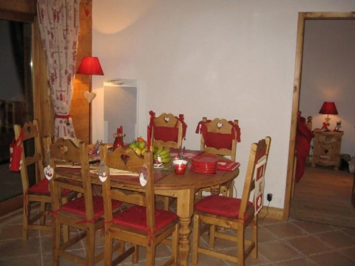 Appartement Pour 6 Avec Piscine, Terrasse, Parking Et Proche Des Pistes, Crest-Voland - Fr-1-733-129 0*,